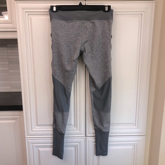 Ivivva by Lululemon reversible girl’s leggings - Picture 6 of 13